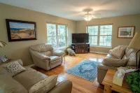 Arbor Pines Oak - walk to downtown Glen Arbor - Wifi