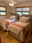 Newly furnished 3 bedroom 2 bath on the lake with covered dock - Alphydda