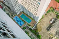 Modern Studio Apartment at Taman Melati Margonda Near Universitas Indonesia - Pools
