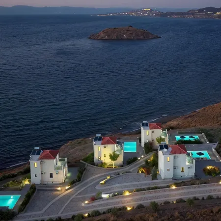 Eleia Seafront Rooms & Villas