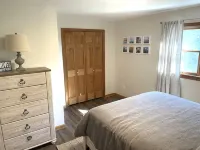 Waterfront - Amazing River View - Newly Renovated - Wi-Fi