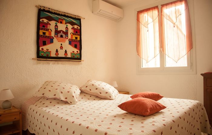 Apartment in a villa - under the pine trees - very quiet - 6 people