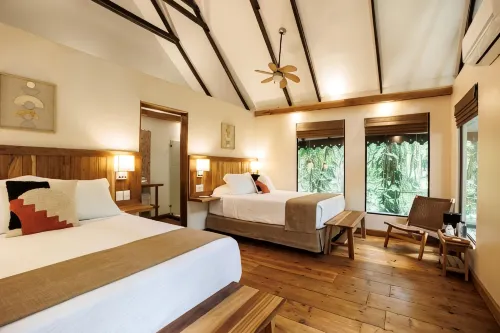 Almonds and Corals Boutique Hotel - Parking