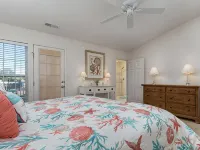 Spectacular well stocked townhouse minutes from Bethany Beach Hotels in Millville