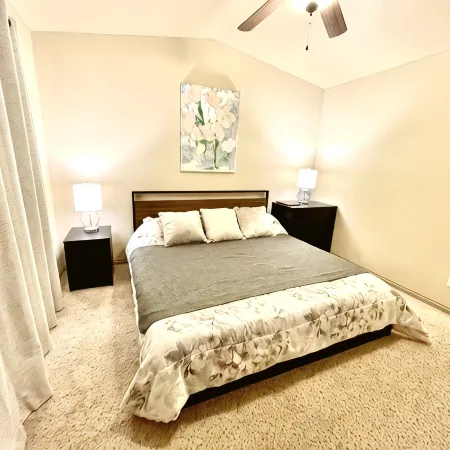Work/Vacation Townhouse #4 - 3 bdrm 2.5 Bath