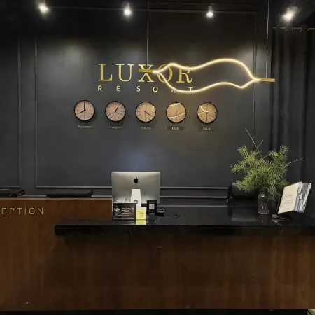 Park - Hotel "LUXOR-RESORT"