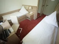 Aparthotel Wangener Landhaus Отели рядом с достопримечательностью «Ванген»
