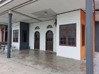 Rumah Rehat Qnm Holidays - موقف سيارات