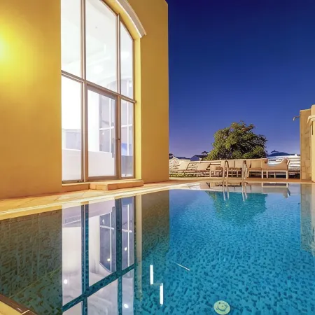 Lux | the Ocean Pearl Villa