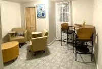 Glorious Suite near Downtown with washer/dryer
