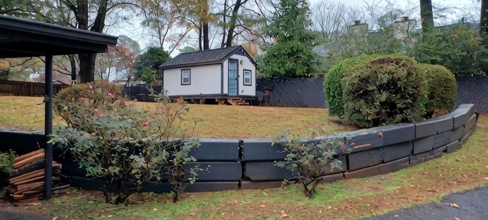 The Tiny House Experience, at That Treasure House .. 2 Bed Loft & 1 Bath Hotels in Smyrna