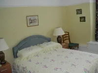 Neuadd Arms Hotel - 2 звезды