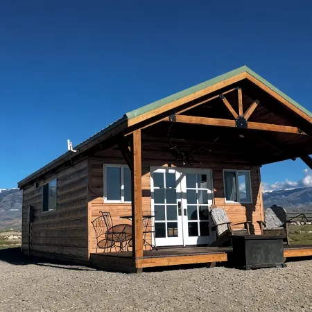 Yellowstone River View! Elegant and Peaceful Getaway with Modern Amenities!