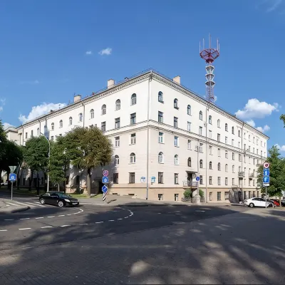 Lux apartment with view on Svisloch Отели рядом с достопримечательностью «Комплекс «Минск-Арена»»