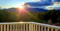 North Conway Mountain Inn - Mountain view