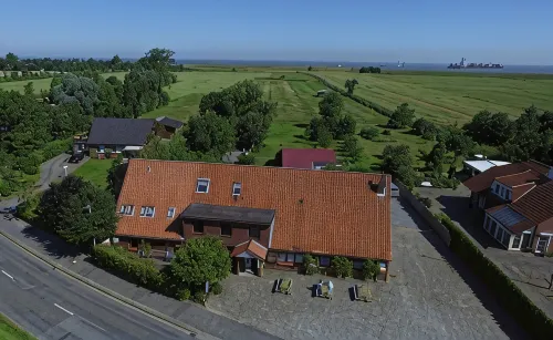 Gästehaus Zur Linde - Inns