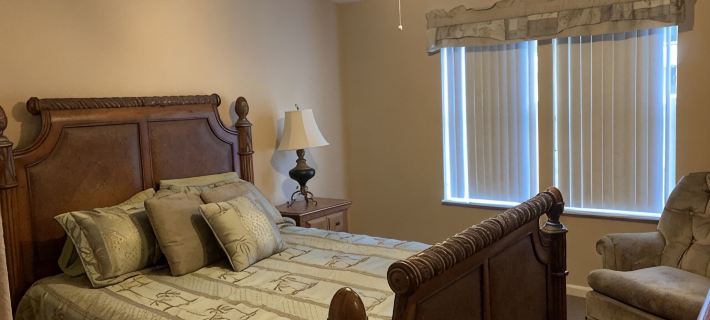Unbeatable Waterfront Deal: Special Offers on 4Br Luxury Canal Retreat Hotele w: Putnam County