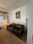 3-bedroom updated fishing cabin on the bay in Seadrift with WiFi & Central AC - 4성급