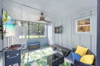 Charming 3-Bedroom Tropical Retreat with Private Salt Water Pool - 4-Star