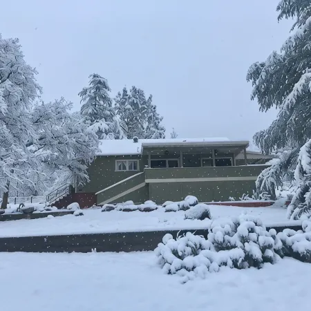 Secluded Yet Close!  Meadow Oak Cabin, Kernville