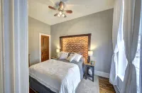 Historic Downtown Hawley Loft - Apartments