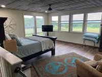Amazing Mountain Views, Cabin, Private Farm Setting, Convenient Location - 4 estrellas