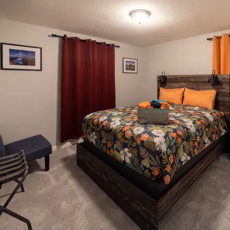 Family & Pet Friendly Smart Home, Garage Parking, Fenced Yard, Near Stadiums Hoteles en Euless
