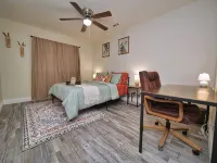 Cozy Family Retreat: Coffee Bar, Game Room and Pet Friendly - Homestays