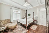 Fannie's On 5th Street-Close To Downtown And Magnolia Market - balcony
