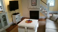 4BR+Loft Beautiful Chatham-Year Round-Sleeps up to 8 & 1 Mile to Town Video - 2-Star