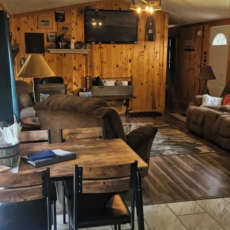 Beautiful 4 season getaway  in the scenic northwoods of the Western UP!