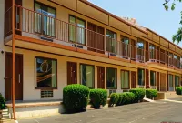 The Parkwood Inn & Suites - 2 étoiles