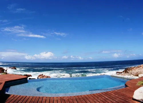 Villa Marine Guest House - guesthouses
