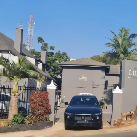 Luxe on Ridge Boutique Hotel