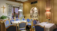 Himmel Landshut Hotel-Restaurant-Cafe Hotels in Altfraunhofen