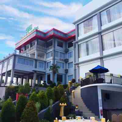 Hotel Santika Luwuk - Sulawesi Tengah Hotel Exterior