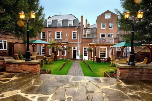 The Chequers Hotel Hotels in Thatcham