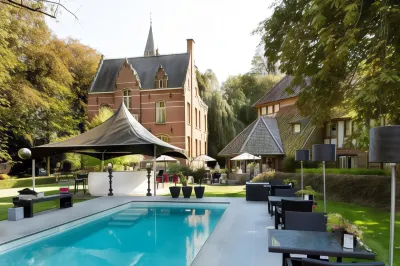 Charmehotel Manoir Ogygia Hotele w: Poperinge