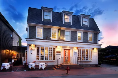Bouchard Restaurant & Inn Hotels in Newport