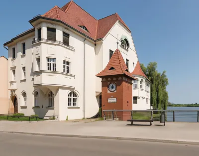 Fewo auf der Dominsel-LOTUS Hotels in der Nähe von Sankt-Annen-Galerie