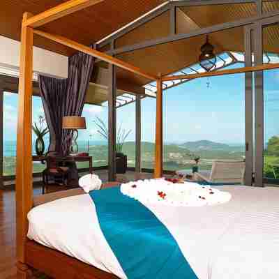 Luxury Villa Crystal Blue Rooms