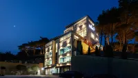 Taean (Anmyeondo) Indigo Nine Pool Villa Отели рядом с достопримечательностью «Kkotji Beach»