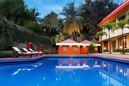 Vivanta Mangalore Oldport Road - Formerly Known As Taj Manjarun Отели рядом с достопримечательностью «Ройал Гарден бич резорт»