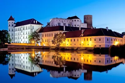 Hotel Concertino Zlatá Husa Hotels in Kamenice nad Lipou