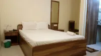 The Oasis Hotel Hotels in Alampur