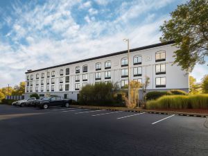 Wingate by Wyndham Charlotte Speedway/Concord