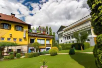 Gästehaus Krappinger/Pizzeria Mamma Mia Hotels near Ossiach Abbey Music Academy