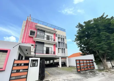 Cozynest Tenggilis Hotel di Kecamatan Tenggilis Mejoyo