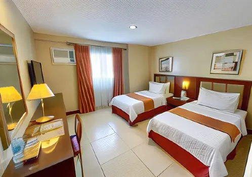 Royal Garden Hotel Hotels near Labo Airport