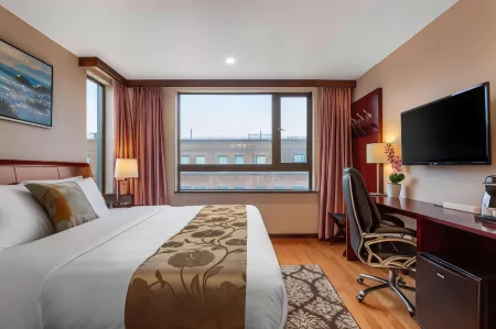 The L Hotel